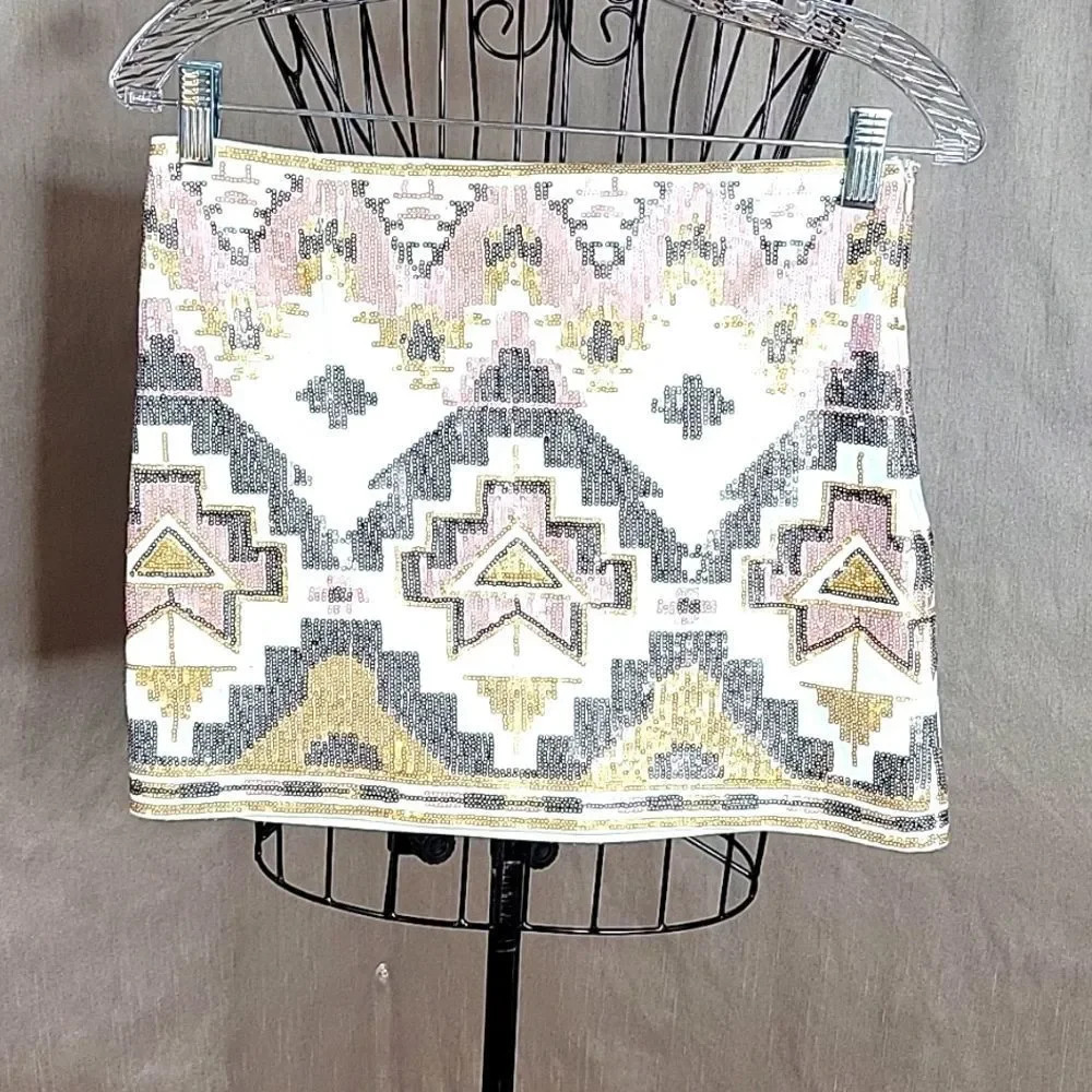 DEJAVU Sequined Aztec Patterned‎ Mini Skirt Small